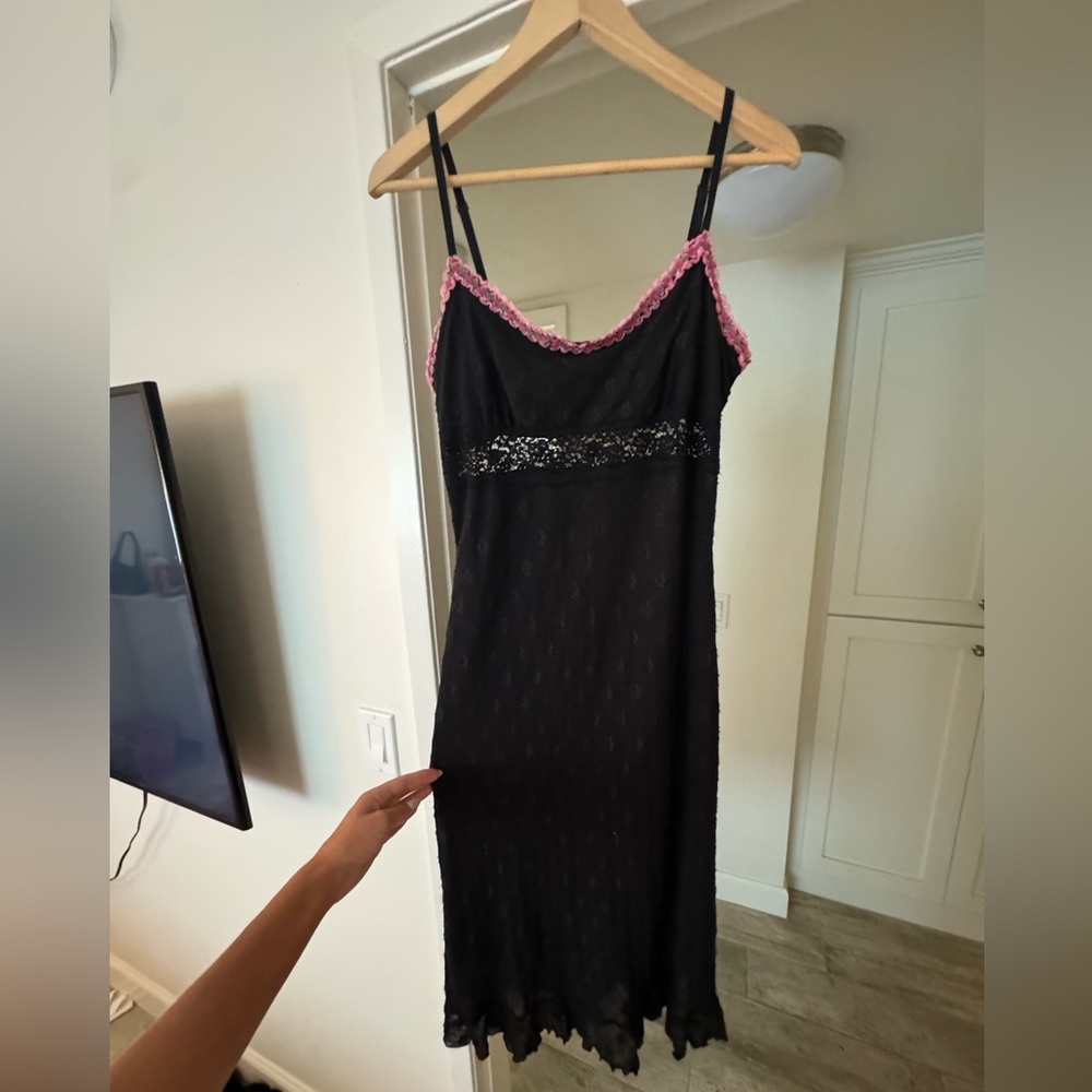 Vintage Betsy Johnson black rose dress, size Large, great condition!